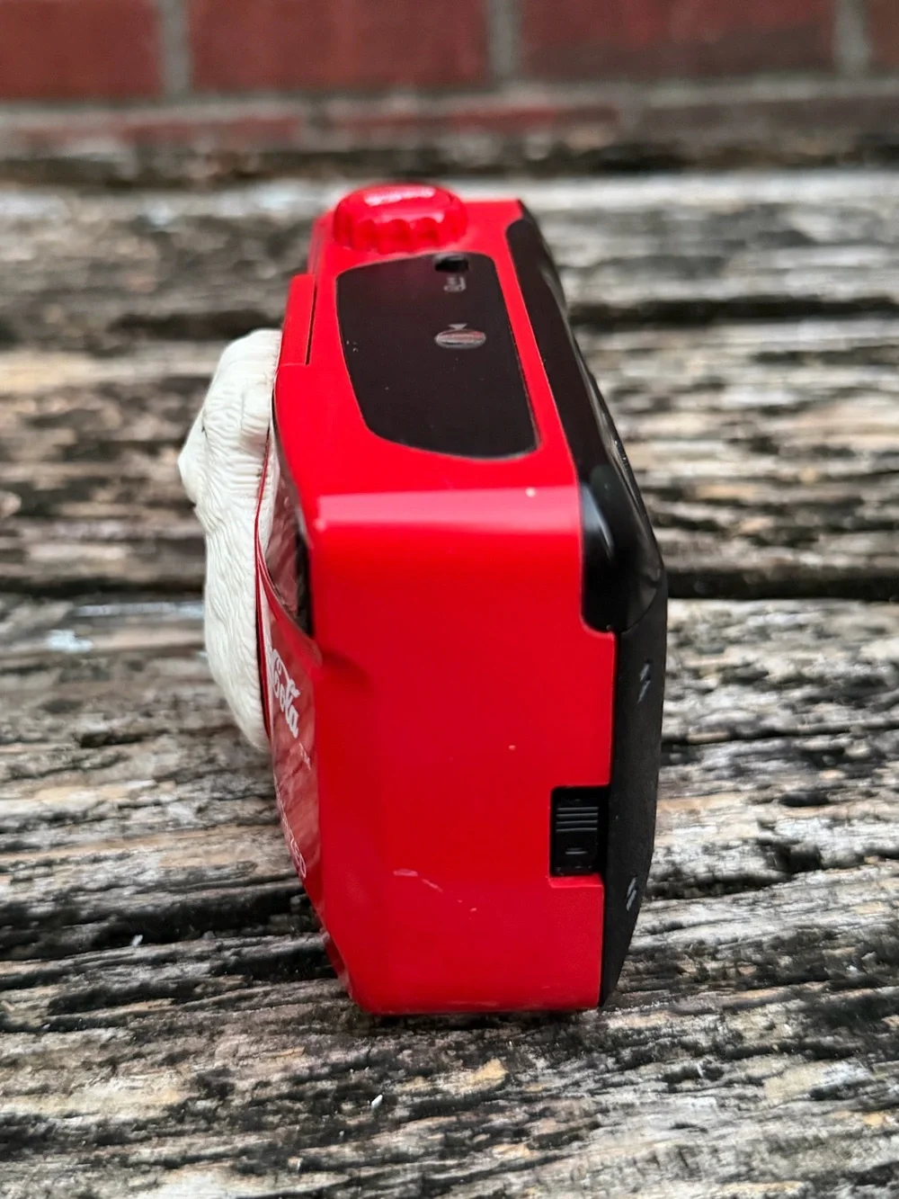 VTG 1999 Coca-Cola Point & Shoot Red Holiday Polar Bear Motorized 35mm Camera P4